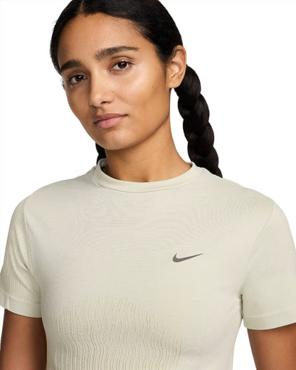 Womens Nike Run Dvn DFADV Eng SS Tp