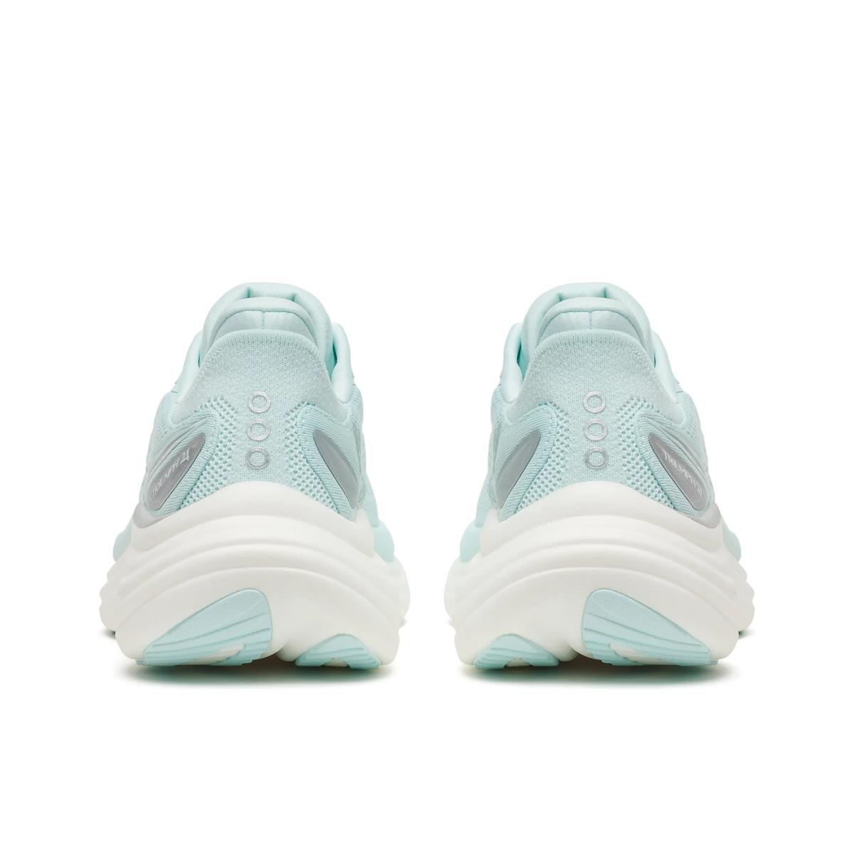 Womens Saucony Triumph 24