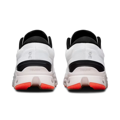 Womens On Cloudstratus 3