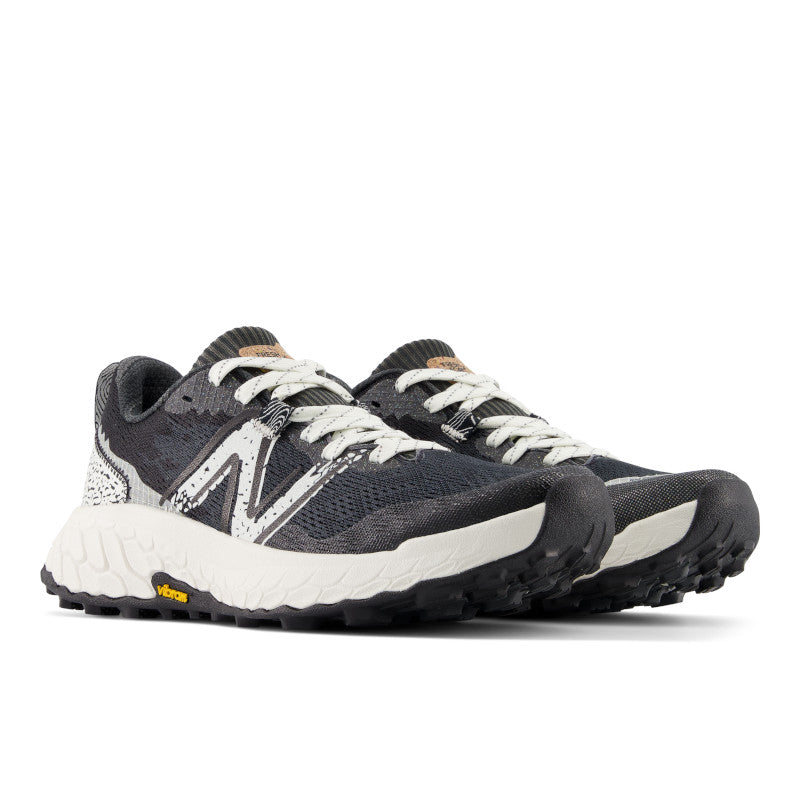 Womens New Balance Hierro (D Wide)